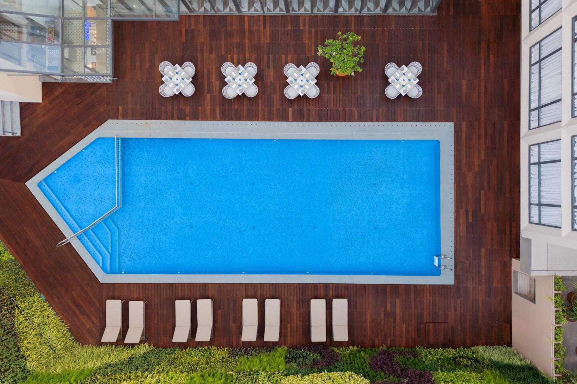 ホテル Courtyard By Marriott Goa コルバ エクステリア 写真